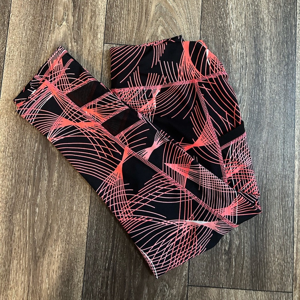 Athletic leggings